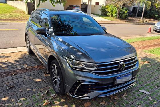 VOLKSWAGEN TIGUAN 2.0 300 TSI GASOLINA ALLSPACE R-LINE AUTOMÁTICO VOLKSWAGEN TIGUAN 2.0 300 TSI GASOLINA ALLSPACE R-LINE AUTOMÁTICO